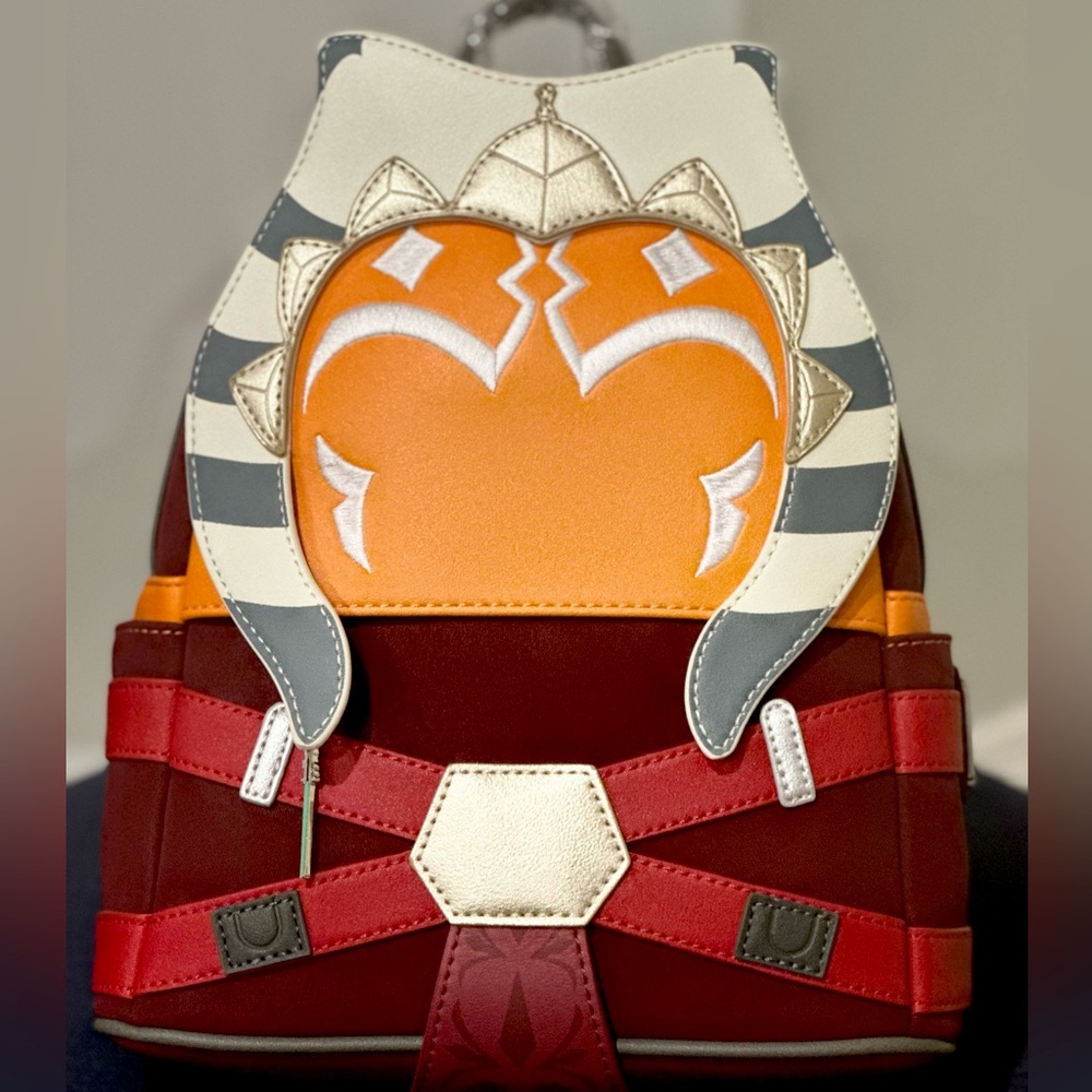 🔥Brand New🔥 Ashoka Tano Loungefly Backpack with tags still on.
